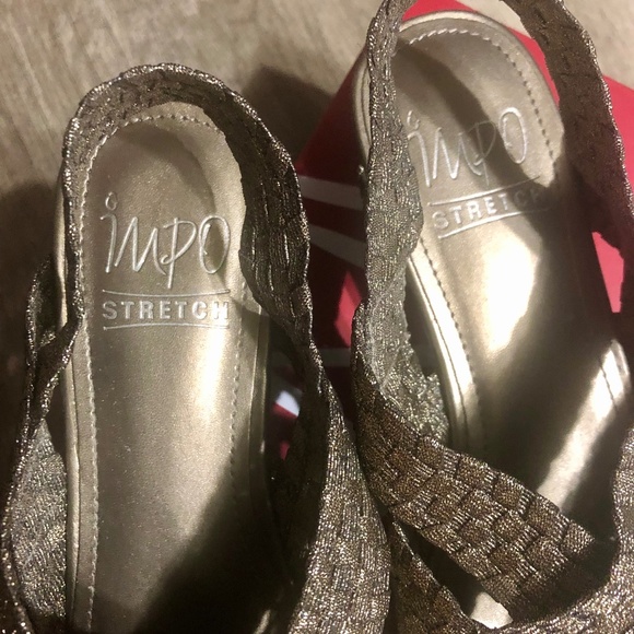 Impo Sandals bronze wedges Sz. 6 1/2 - Picture 3 of 8